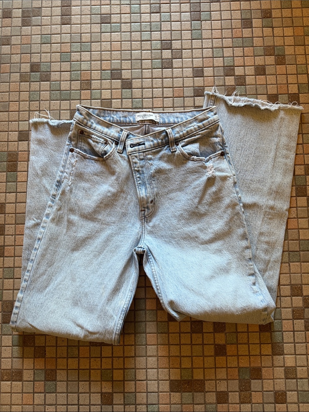 Abercrombie 90s Relaxed High Rise 4R jeans